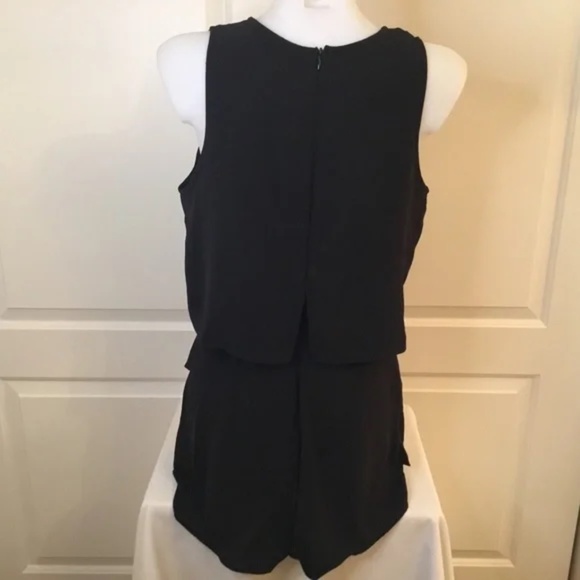 NWT Dokotoo Black Crewneck Ruffle Sleeveless Romper Size XL - Picture 6 of 8